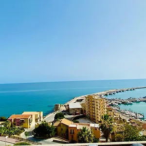 https://holiday-martykalos.sicilyhotelsitaly.net